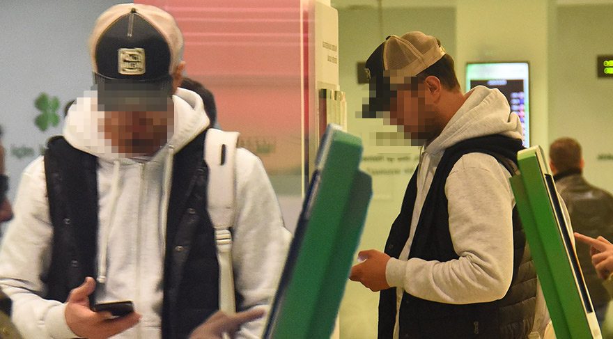 Murat Boz banka sırası beklerken görüntülendi