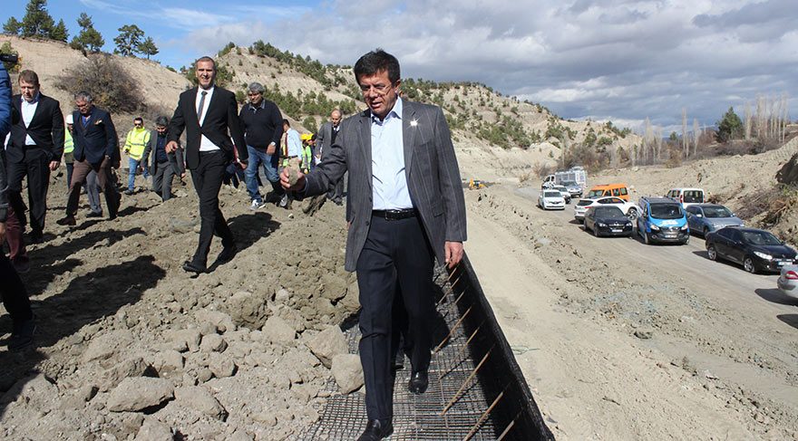 Zeybekci: “Milli gelirine oranla, dünyada en yüksek asgari ücrete sahip olan ülkeyiz”