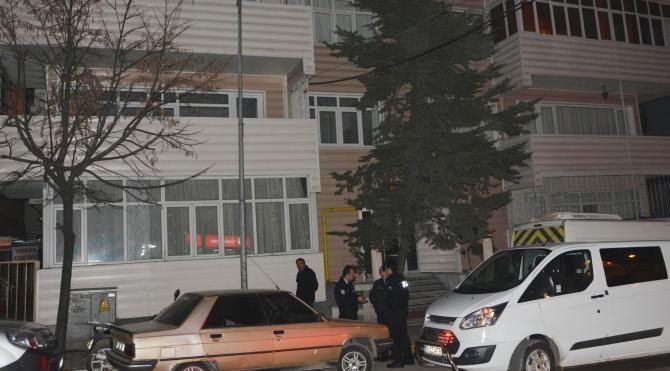 FETÖ&#39;den açığa alınıp göreve iade edilen polis intihar etti