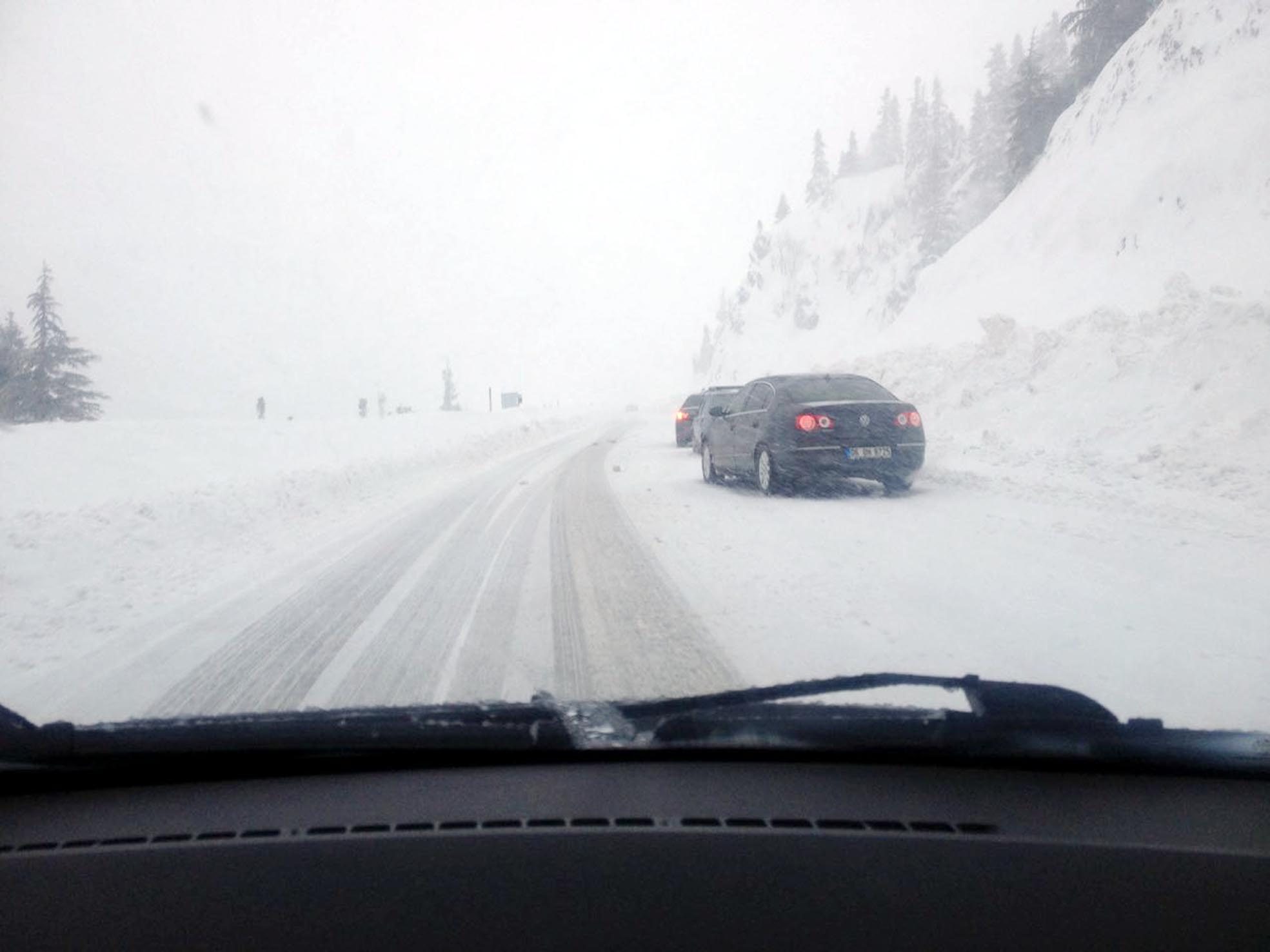  Kar, Akseki Seydişehir yolunda ulaşımı engelliyor