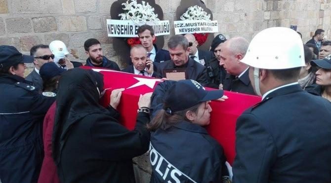 Şehit polis, memleteki Nevşehir&#39;de son yolculuğuna uğurlandı
