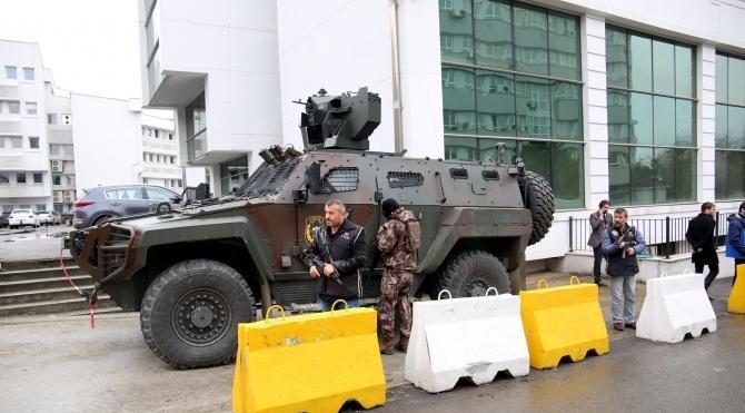 Trabzon&#39;da bombalı araçla saldırı tatbikatı heyecan yarattı
