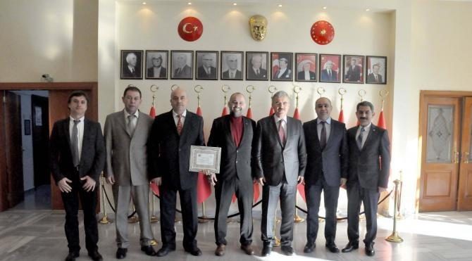 İzmir&#39;de Ayakkabı Lisesi için protokol imzalandı