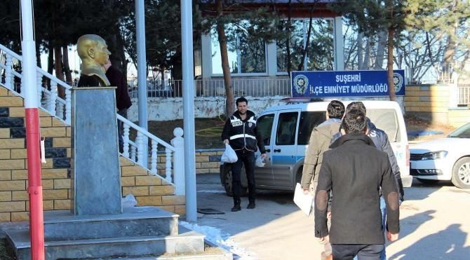 Suşehri&#39;ndeki FETÖ operasyonunda 7 tutuklama