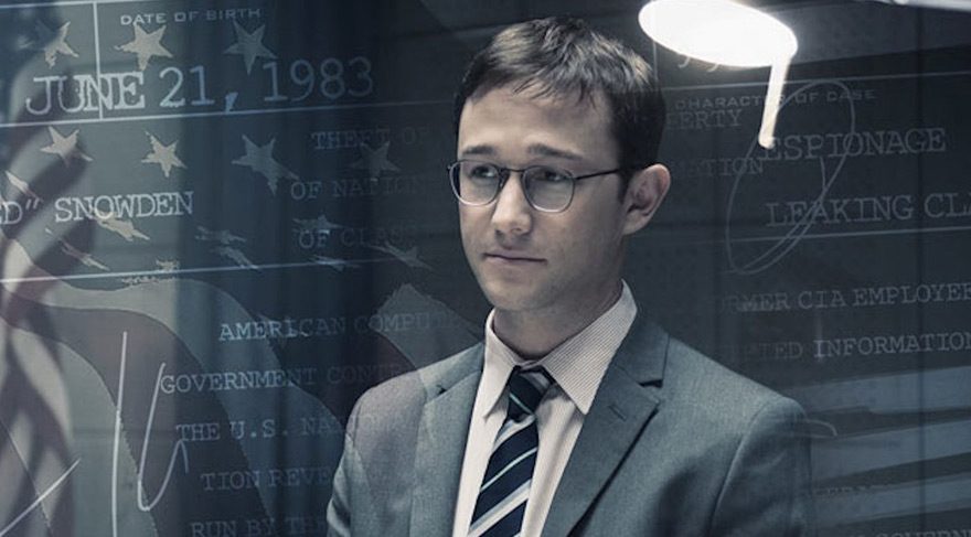 Edward Snowden, hükümet gizli hesap olmadığını ve tüm bunların gizli kanunlarla yasallaştırıldığını 2013 Haziranı'nda tüm dünyaya duyurur. 
