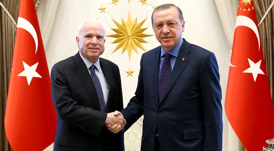 FOTO: REUTERS/ Cumhurbaşkanı Erdoğan, Cumhuriyetçi Senatör McCain'i Pazartesi günü Beştepe'de kabul etmişti.