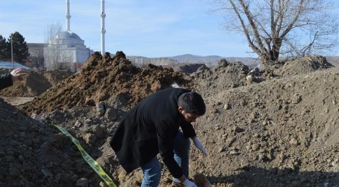 Ankara Çubuk'ta park alanına dökülen topraktan insan kemikleri çıktı
