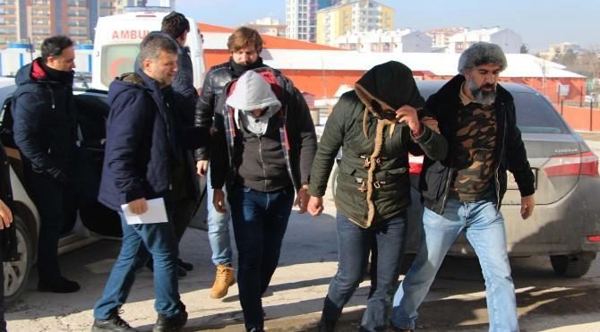 Sivas&#39;ta PKK operasyonunda 13 tutuklama