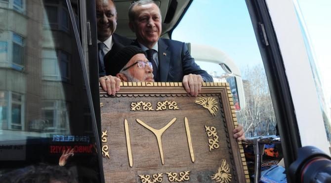 Erdoğan: Edep, erkan bilmeyenler meseleyi peygambere kadar götürdü (2)