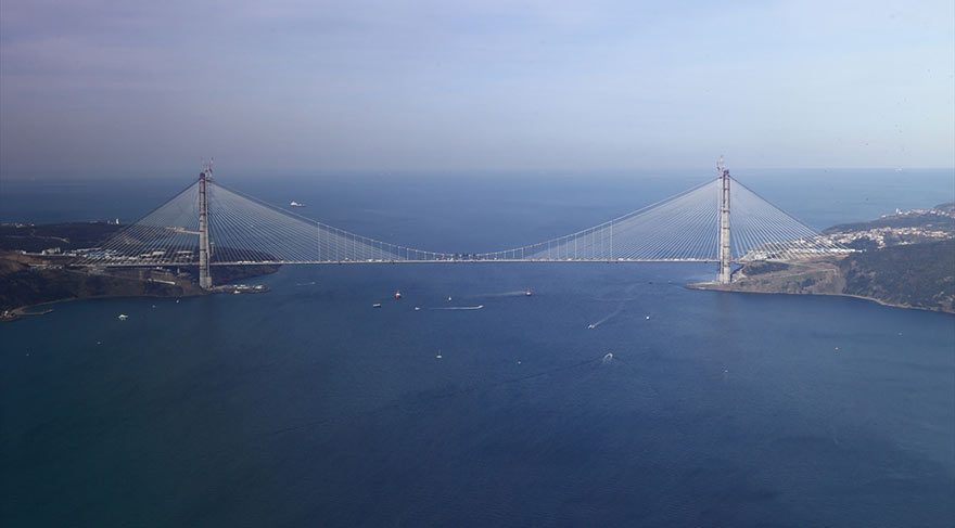 Köprüye, devlet tarafından günlük 405 bin dolar, yıllık 147 milyon 825 bin dolar gelir garantisi verilmiş durumda.