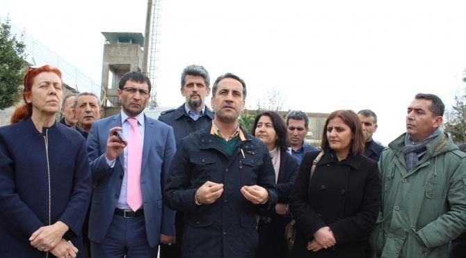 HDP milletvekilleriden Kandıra Cezaevi&#39;ndeki Yüksekdağ ve diğer tutuklulara ziyaret