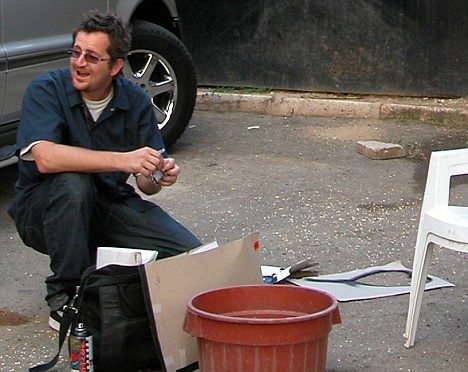 Resimdeki Robin Banks'in Banksy olduğu iddia ediliyor. Fotoğraf: Daily Mail