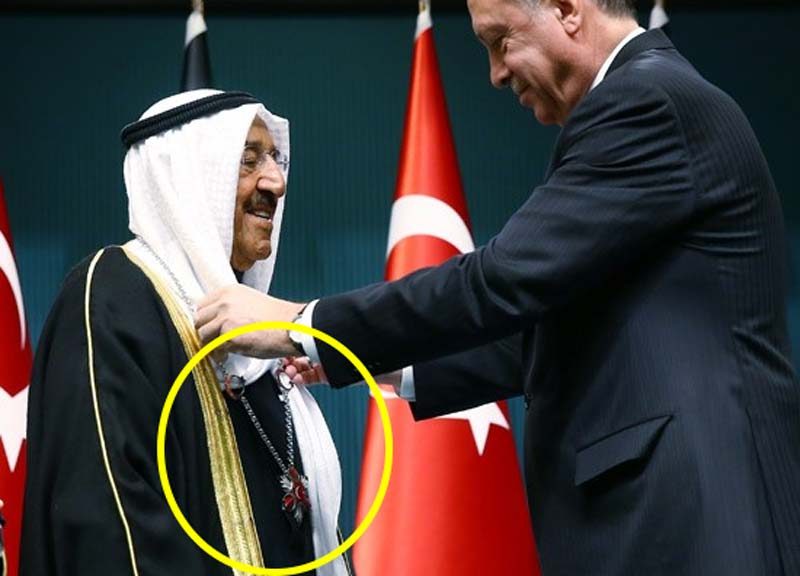 FOTO: Cumhurbaşkanlığı / Kuveyt Emiri'ne verilen nişanın Danıştay kararından önce ki olması dikkat çekti.