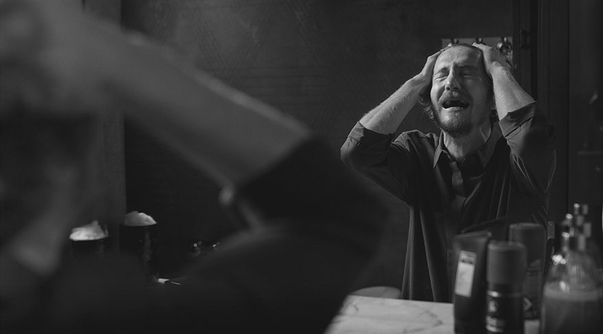 Can Bonomo 'Erkekler de ağlar' dedi rekor kırdı