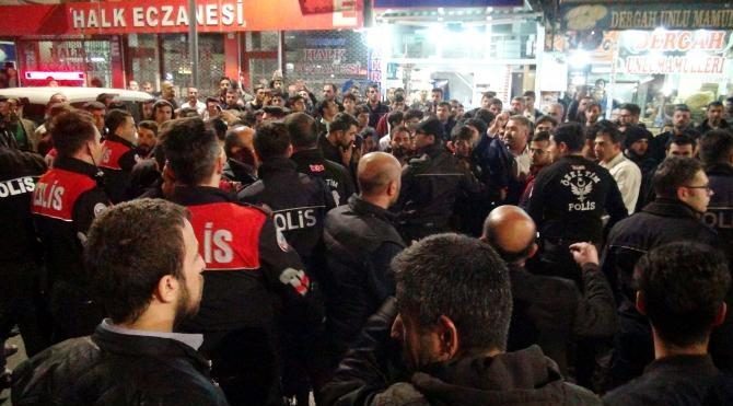 Suriyeli zannedilerek linç edilmek istenen şahıs Türk çıktı