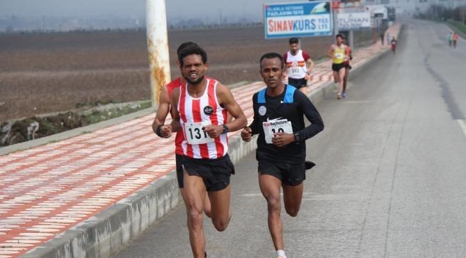 Batman&#39;da &#39;Uluslaarası Yarı Maratonu&#39;nu Etiyopyalı kazandı