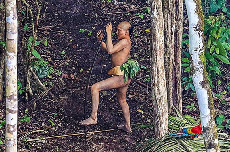 modern-insandan-uzak-amazon-kabileleri-brezilya-mato-grosso-kawahiva-kabilesi-1610620