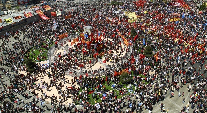 1 Mayıs 32 yıl aradan sonra Taksim Meydanı'nda kutlanmıştı. Fotoğraf: Depo Photos