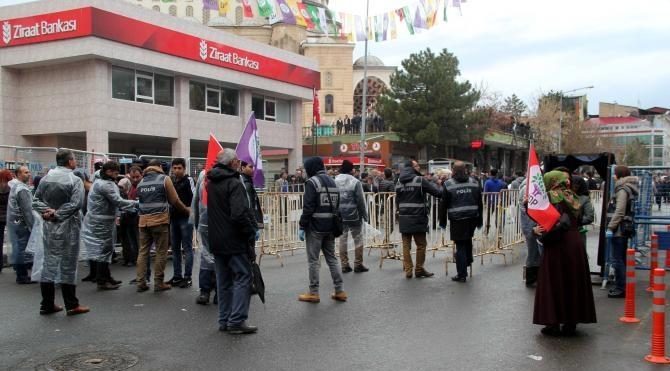 HDP&#39;li Özsoy: Bu referandumun hiçbir mantıklı gerekçesi yok