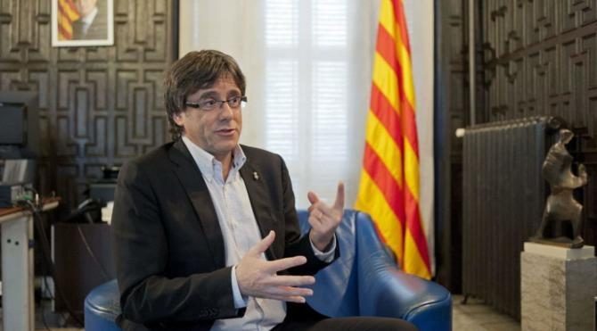 Katalonya referandumda ısrarcı