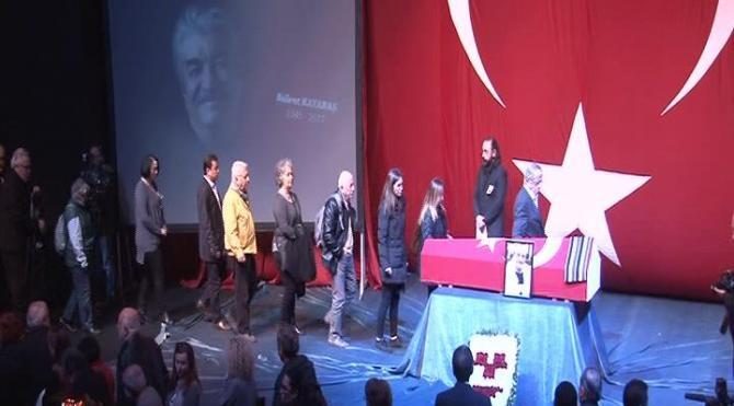 Usta oyuncu Bülent Kayabaş için ilk  tören  Muhsin Ertuğrul Sahnesi&#39;nde düzenlendi (2)
