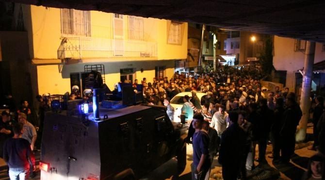 Mersin'de Suriyeliler ile mahalleli arasında alacak-verecek gerginliği