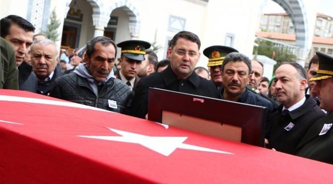 Şehit uzman çavuş Turgay Uğantaş, Kırıkkale&#39;de toprağa verildi