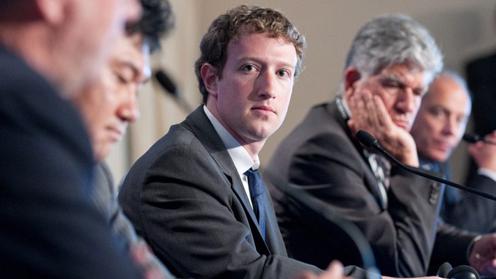 Facebook akıllı telefonları bitirmeye geliyor