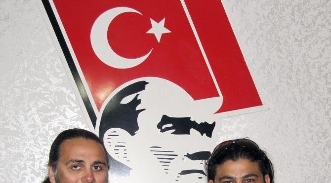 Eciyes&#39;in zirvesinde 150 metrakarelik dev Türk bayrağı açtılar