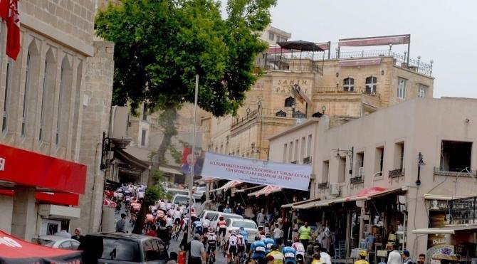 Uluslararası Medeniyetler Bisiklet Turu startı Mardin&#39;den verildi