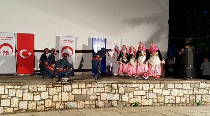 Prizren&#39;de düzenlenen Gençlik Şöleni büyük beğeni topladı
