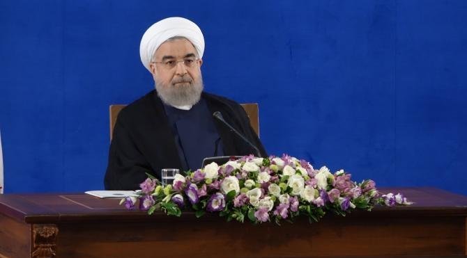 Ruhani: Füze denemek için ABD'den izin alacak değiliz