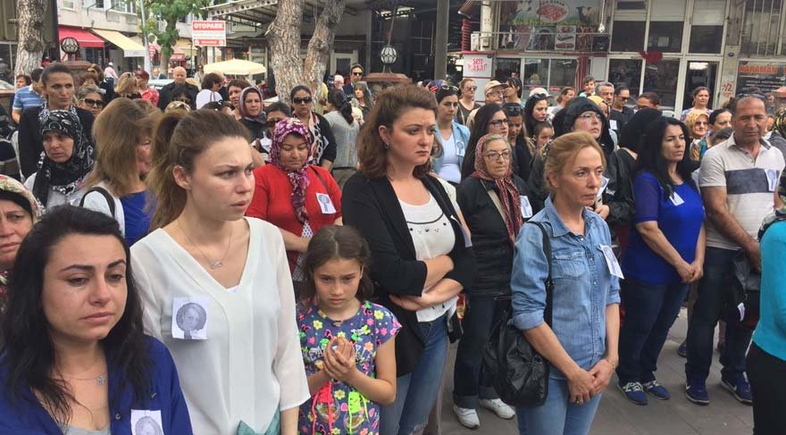 cenazesini-kadinlar-tasidi-2