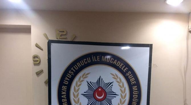 Diyarbakır&#39;da 104 kilo eroin ele geçirildi