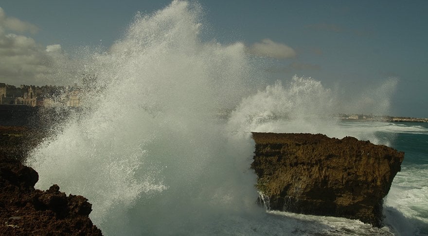 Türkiye'de bir ilk! Dalga enerjisinden elektrik