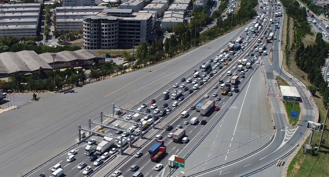 İstanbul'da bayram trafiği başladı