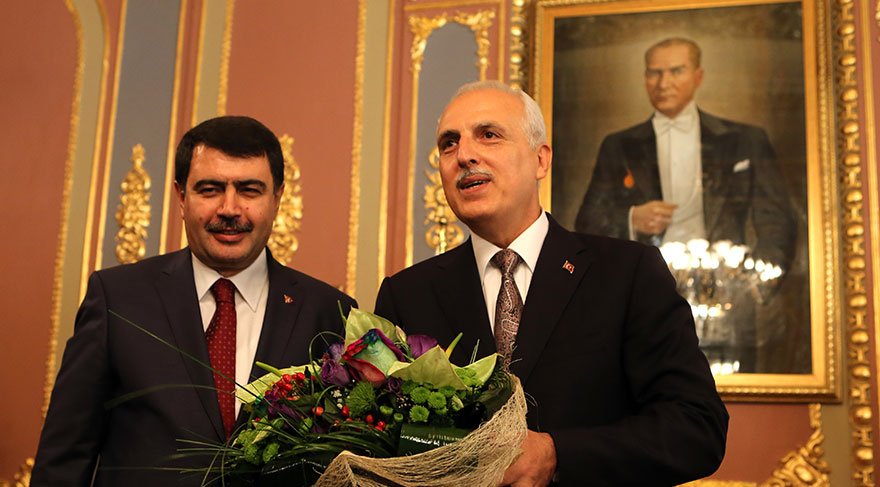 Eski İstanbul Valisi Hüseyin Avni Mutlu, 2014'te görevini Vasip Şahin'e devretmişti
