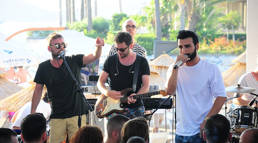 murat-dalkilic-emre-kaya-10