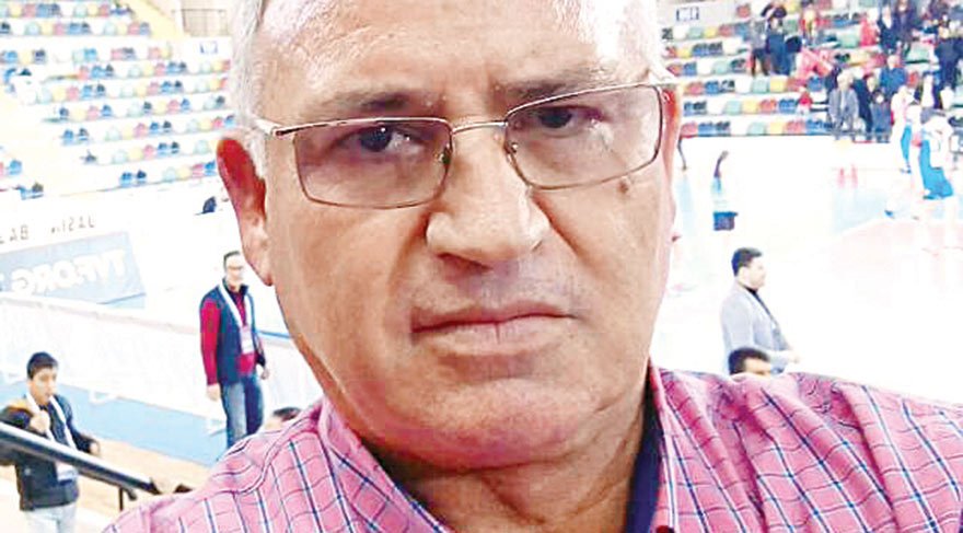 Tahir Mahir Başoğlu'nun Balıkesir Okul Sporlarıİl Sorumlusu iken bir kız öğrenciyi taciz ettiği iddia edildi.