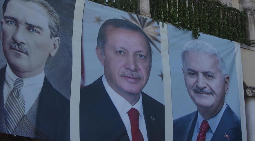 İzmir'in kurtuluş yıl dönümü törenlerle kutlanıyor