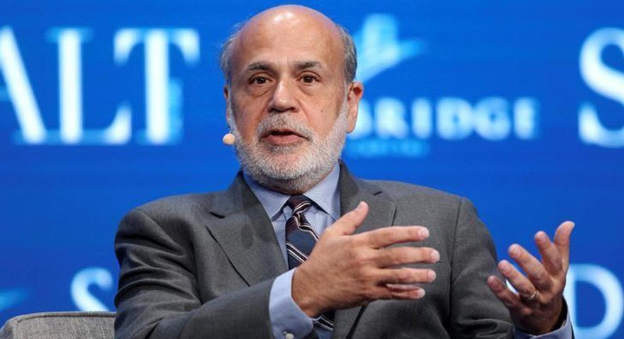 Dönemin Fed Başkanı Ben Bernanke daha sonra anılarını yazdığı kitabında 2008 krizinin önceden göremedikleri için kendilerinin de sorumlu olduğunu belirtmişti.
