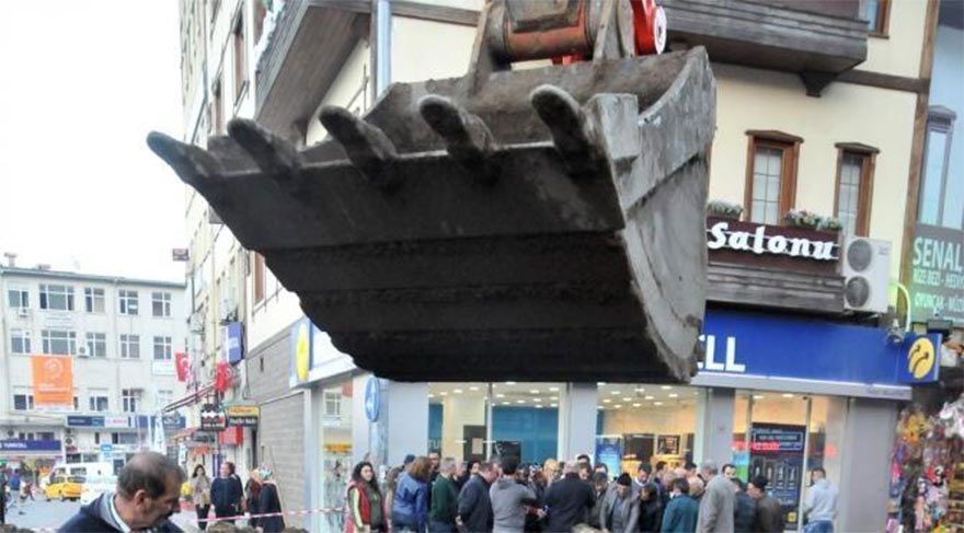 Türkiye'nin kredi notu negatif kaldı