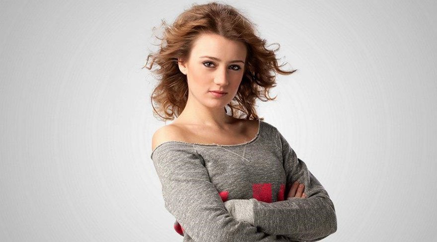 gizem-karaca-sli