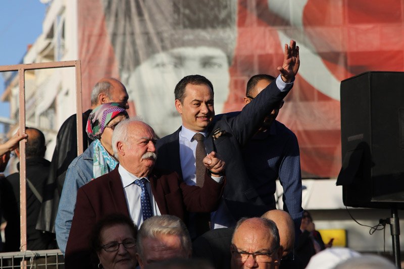 FOTO:Oben ULU- Baba Mehmet Ulu da Gökmen'i yalnız bırakmadı...