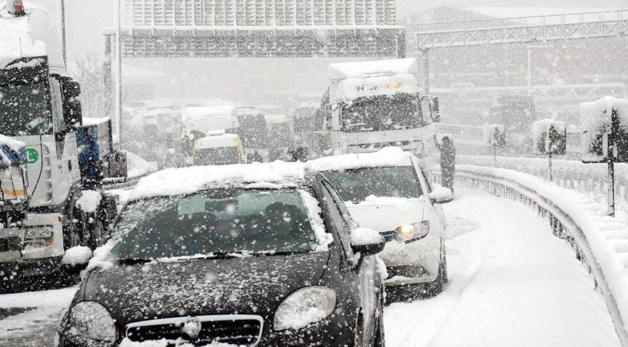 İstanbul'da ilk kar göründü! Soğuk hava dalgası ne zaman bitecek? | 6 Aralık Meteoroloji'den hava durumu tahminleri