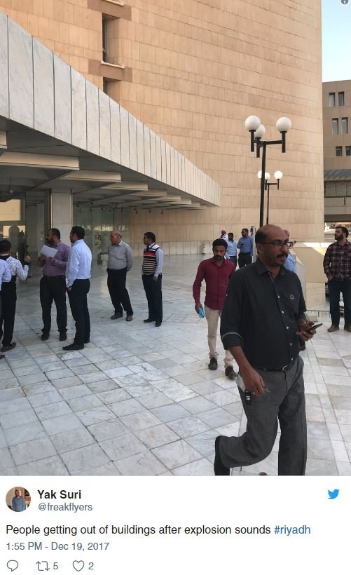 Sosyal medyada paylaşım yapanlar, halkın patlamanın ardından büyük panik yaşadığını gösteren fotoğraflar yükledi.
