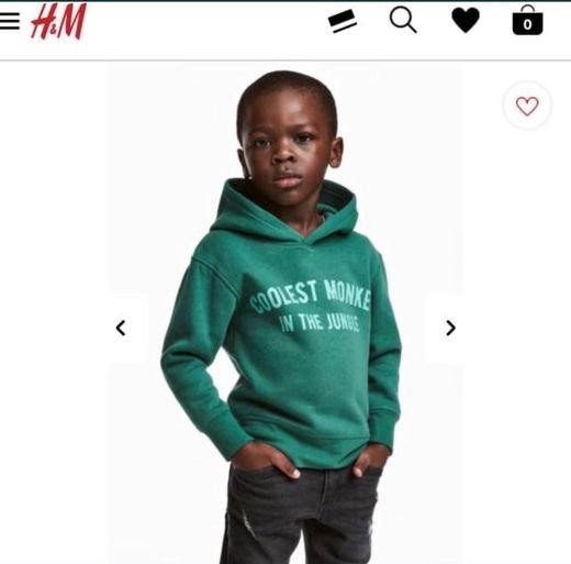 H&M'in üzerinde ırkçı ifadeler bulunan tişörtü.