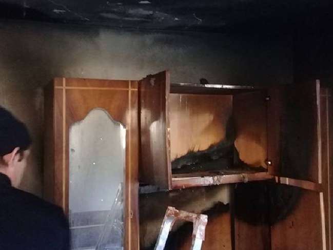 İtfaiye çalışanı yangın haberi ile yerinden fırladı! Yangın beklediği en son evdeydi...