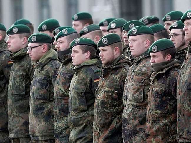 Alman ordusu, NATO'daki görevlerini yerine getirmek için yeterli teçhizata sahip değil
