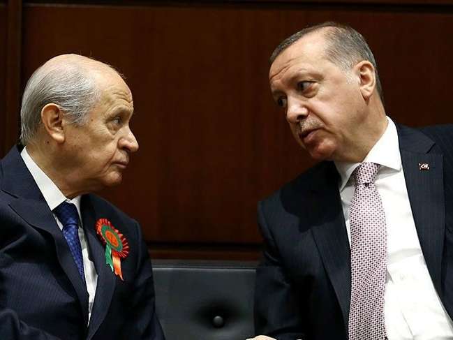 Cumhurbaşkanı Erdoğan, Bahçeli ile seçim ittifakını görüştü 